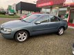 Volvo S60 - 2.4 AUTOMAAT, YOUNGTIMER en rijd zeer goed - 1 - Thumbnail