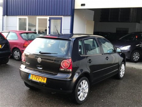 Volkswagen Polo - 1.2 Trendline Airco/ 5Dr/ El.raam/ APK - 1