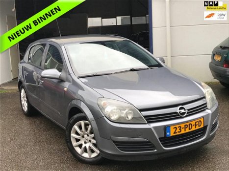 Opel Astra - 1.6 Enjoy Airco/ 5Dr/ Cruise/ MFC/ NAP/ APK - 1