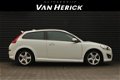 Volvo C30 - 2.0 R-Edition Clima / Cruise / LM Velgen / Nette staat - 1 - Thumbnail