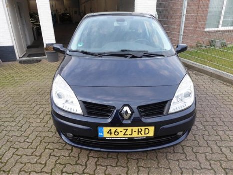 Renault Grand Scénic - 2.0-16V Business?Automaat/ 7persoons/Navi/Airco/Trekhaak - 1
