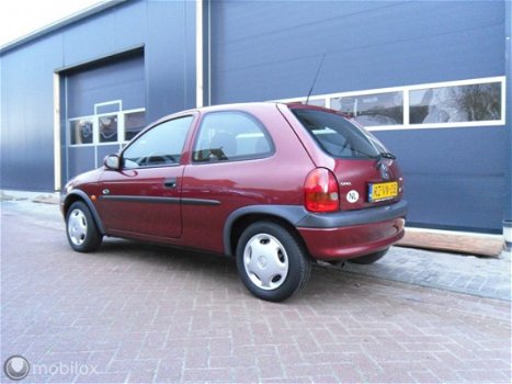 Opel Corsa - 1.4i Slechts 100.730 KM in nette staat Stuurbekr - 1