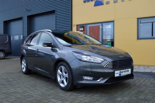 Ford Focus - 1.5 182 pk ecoboost Titanium Navi, Winterpakket - 1