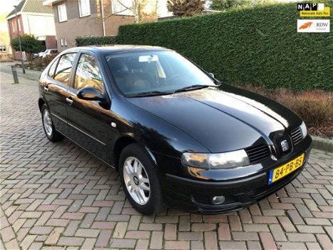 Seat Leon - 1.6-16V Stella AIRCO-CRUISECONTROL-SPORTWIELEN - 1