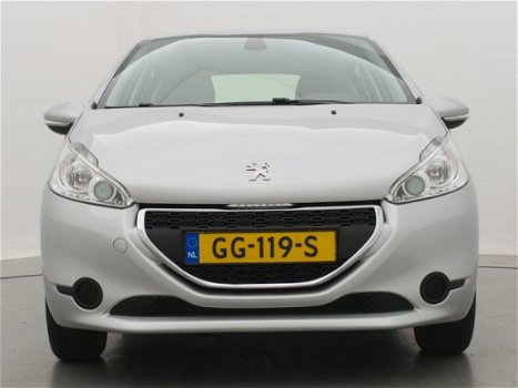 Peugeot 208 - 1.2 82pk Active | Navigatie TomTom | Parkeersensoren | Lm velgen | Airco | - 1