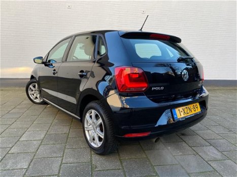 Volkswagen Polo - 1.2 TSI Comfortline Climat control/Stoel verwarming/Scherm/Dealer onderhouden - 1