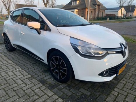 Renault Clio - 1.5 dCi ECO Night&Day airco , Navi, cruise, Pdc , zeer netjes - 1