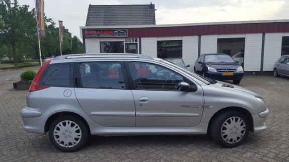 Peugeot 206 SW - 1.4-16V XS - 1