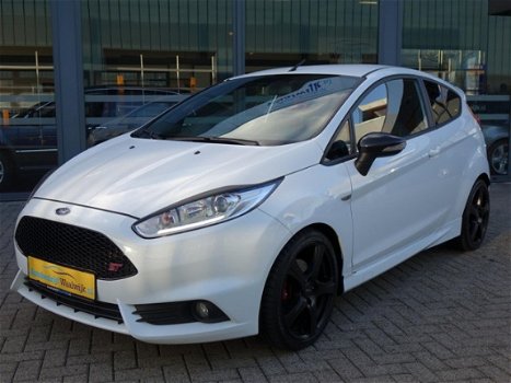 Ford Fiesta - 1.6 ST1 Airco Stoelverwarming Pdc Elec.pakket Media.scherm Elec.pakket - 1