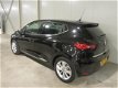 Renault Clio - Energy TCe 90pk Limited Navigatie/ Cruise/ LM velgen - 1 - Thumbnail