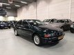 BMW 5-serie - 523i LPG-i|YOUNGTIMER|AUTOMAAT|NWEAPK|BOEKJES|TOPSTAAT - 1 - Thumbnail