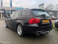 BMW 3-serie Touring - 318d Executive | Navi | Leer | Trekhaak