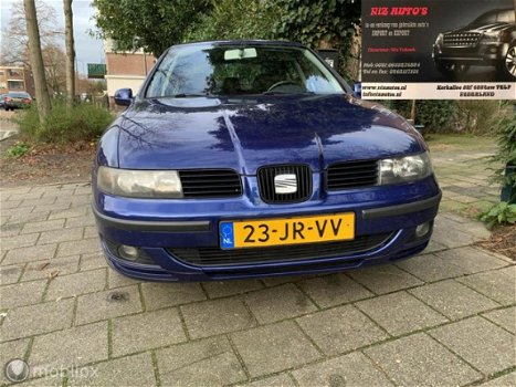 Seat Leon - 1.6-16V S net 4 nieuwe banden APK - 1