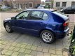 Seat Leon - 1.6-16V S net 4 nieuwe banden APK - 1 - Thumbnail