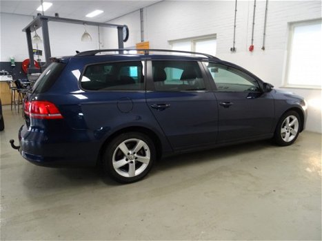 Volkswagen Passat Variant - 1.6 TDI Comfortline BlueMotion TREKHAAK-NAVI-PRIVACYGLAS - 1