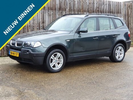 BMW X3 - 2.5i Executive - 1