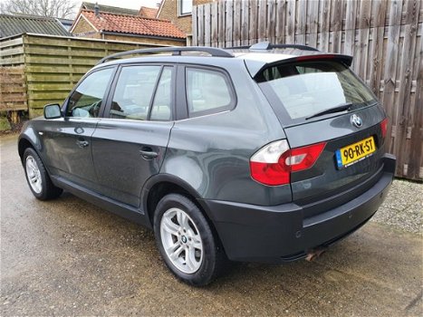 BMW X3 - 2.5i Executive - 1