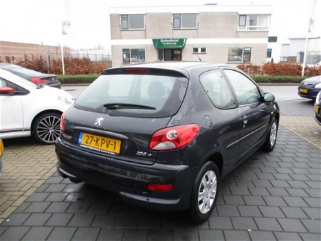 Peugeot 206 - 1.1 XR - 1