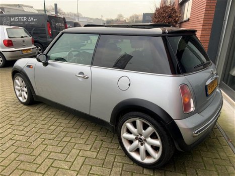 Mini Mini Cooper - 1.6 Chili Airco Panorama dak 17inch Lm velgen - 1