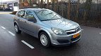 Opel Astra - 1.4 Business 5 DEURS 165DKM NW APK 2006 - 1 - Thumbnail