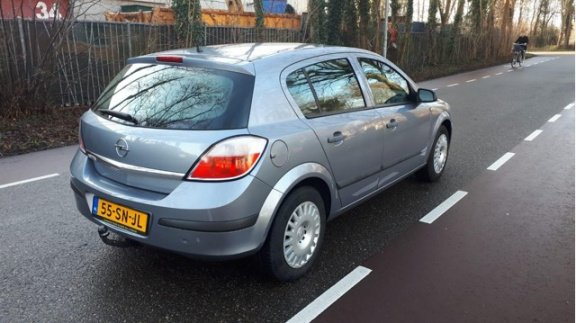 Opel Astra - 1.4 Business 5 DEURS 165DKM NW APK 2006 - 1