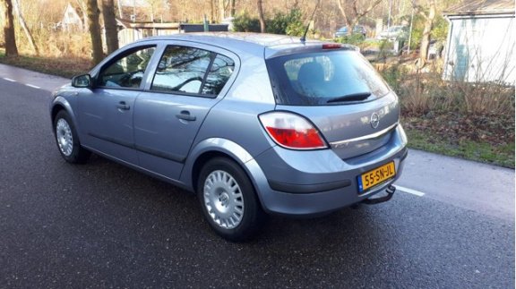 Opel Astra - 1.4 Business 5 DEURS 165DKM NW APK 2006 - 1