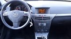 Opel Astra - 1.4 Business 5 DEURS 165DKM NW APK 2006 - 1 - Thumbnail