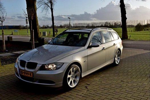 BMW 3-serie Touring - 320i 150pk Executive Panorama/Navi 2007 - 1