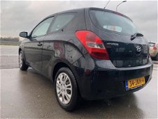 Hyundai i20 - 1.4i DynamicVersion AIRCO en NAP