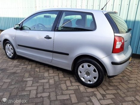 Volkswagen Polo - 1.4-16V - 1