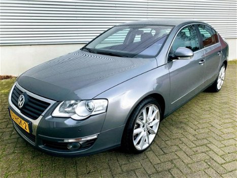 Volkswagen Passat - 2.0 FSI Sportline - 1