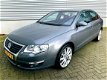 Volkswagen Passat - 2.0 FSI Sportline - 1 - Thumbnail