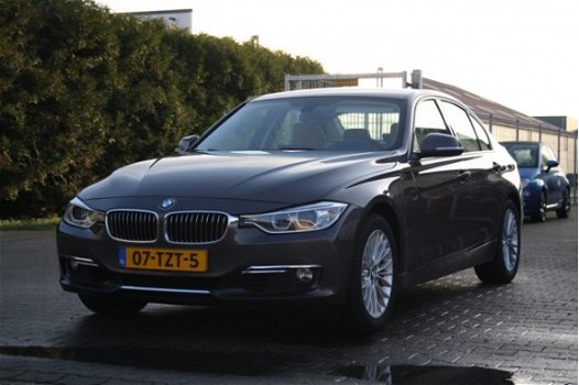 BMW 3-serie - 320i High Executive - 1