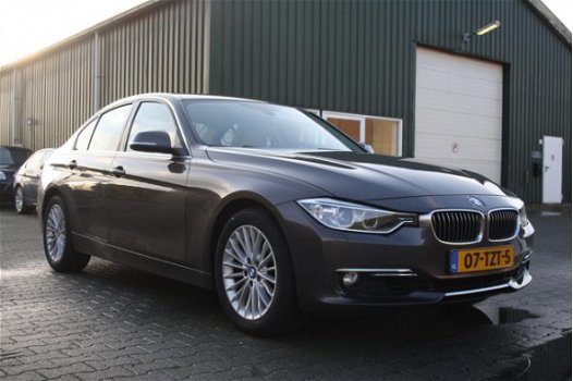 BMW 3-serie - 320i High Executive - 1