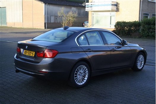 BMW 3-serie - 320i High Executive - 1