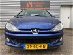 Peugeot 206 - 1.4 HDi Air-line 2 *AIRCO*NW. APK*STUURBEKR.*ELEKTR. RAMEN*TREKHAAK - 1 - Thumbnail