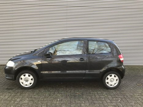 Volkswagen Fox - 1.2 Trendline | Stuurbekr. | Elektr. pakket | ALLE INRUIL MOGELIJK - 1