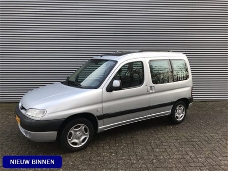 Peugeot Partner - 1.6-16V Zenith | Airco | 1e Eigenaar | Trekhaak | ALLE INRUIL MOGELIJK - 1