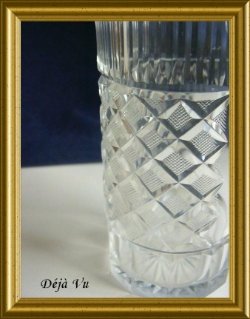 Oude kleine karaf : geslepen kruikje // vintage carafe