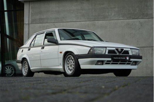 Alfa Romeo 75 - 2.0 T.Spark - 1