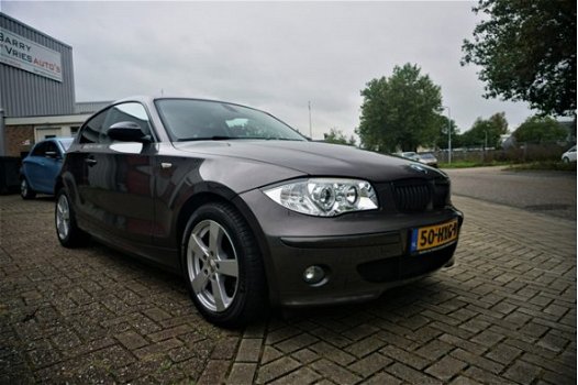 BMW 1-serie - 118d Navigatie Perfect onderhouden - 1