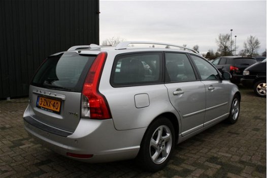 Volvo V50 - 1.6 D2 S/S R-Design Pro Edition NAVI LEDER - 1