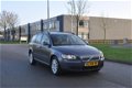 Volvo V50 - 2.4 Momentum YOUNGTIMER LEDER/CLIMA NETTE STAAT - 1 - Thumbnail