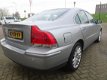 Volvo S60 - 2.4 Kinetic vol leer met airco en parkeersensoren en stoelverwarming - 1 - Thumbnail