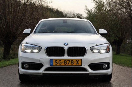 BMW 1-serie - 120d xDrive AIRCO / 4 WD LET OP DIT IS EXPORTPRIJS *NETTO*€ 15500 EX BTW / BPM - 1