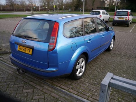 Ford Focus Wagon - 1.6-16V First Edition - 1