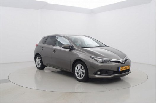 Toyota Auris - 1.2T Trend Navi 5drs - 1