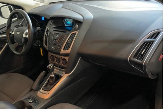 Ford Focus Wagon - 1.0 EcoBoost Titanium cruise controle , parkeer sens. airco , - 1