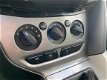 Ford Focus Wagon - 1.0 EcoBoost Titanium cruise controle , parkeer sens. airco , - 1 - Thumbnail