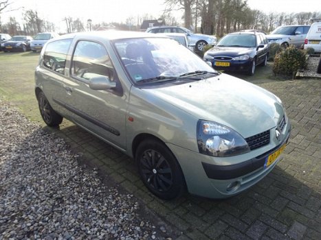 Renault Clio - 1.4-16V Privilège Automaat / Airco / bleutooth - 1